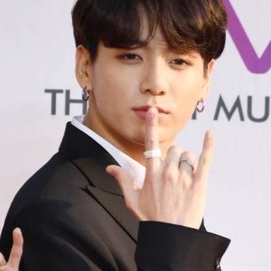 Jungkook (BTS) photo 9