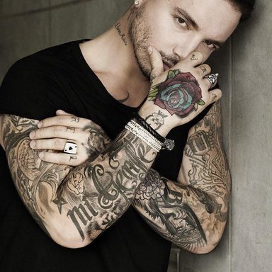 J Balvin photo 28