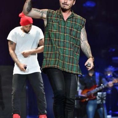 J Balvin photo 26