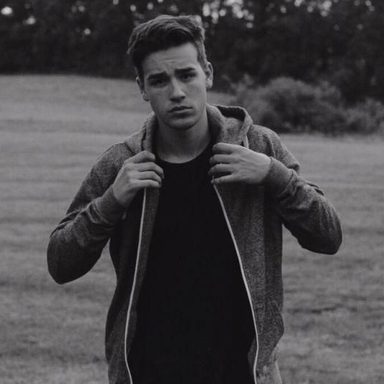 Jacob Whitesides photo 68