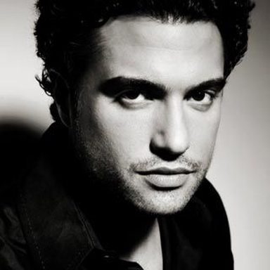 Jaime Camil photo 24