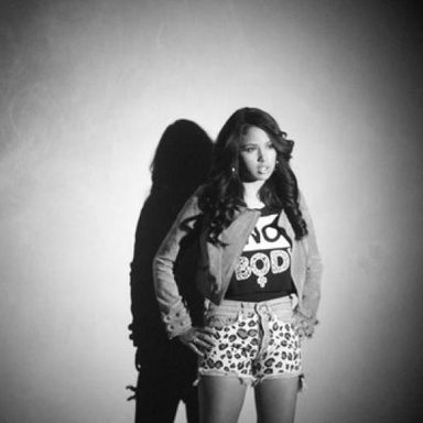 Jasmine Villegas photo 44