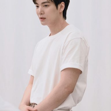 Kim Jonghyeon photo 9