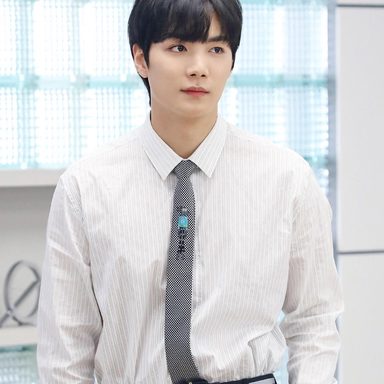 Kim Jonghyeon photo 13