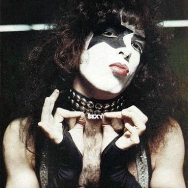 KISS photo 38
