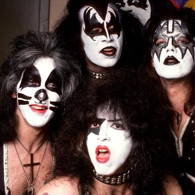 KISS photo 31