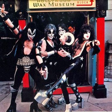 KISS photo 40