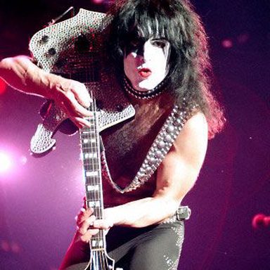 KISS photo 76