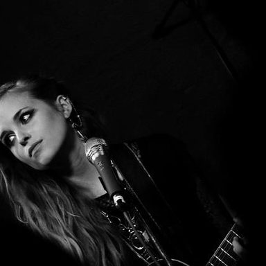 Kyla La Grange