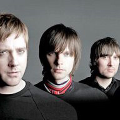 Kaiser Chiefs photo 24