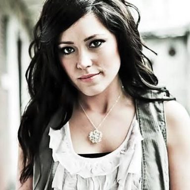 Kari Jobe photo 70