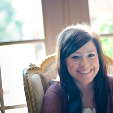 Kari Jobe photo 125