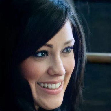 Kari Jobe photo 29