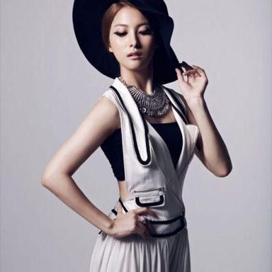 KARA photo 25