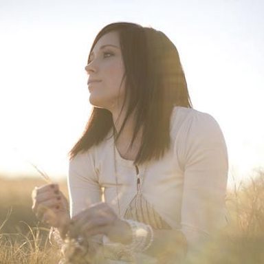 Kari Jobe photo 124