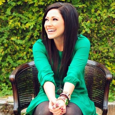 Kari Jobe photo 79