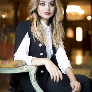 Karol Sevilla photo 32
