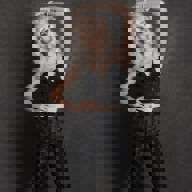 Karol Sevilla photo 15