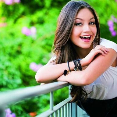 Karol Sevilla photo 38