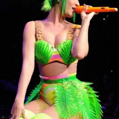 Katy Perry photo 27