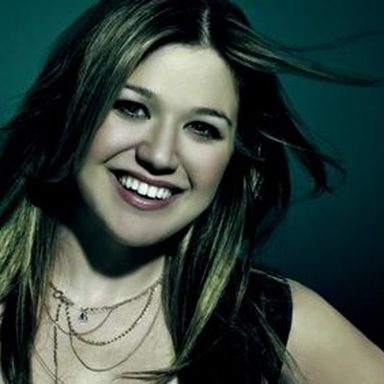 Kelly Clarkson photo 92