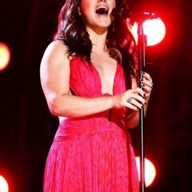 Kelly Clarkson photo 33