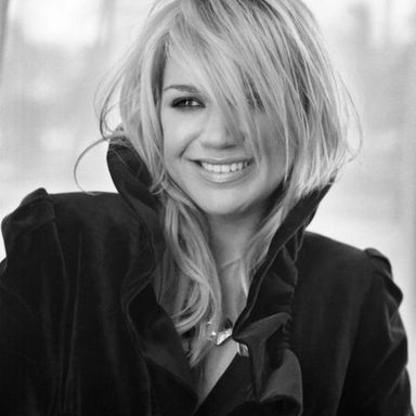 Kelly Clarkson photo 129