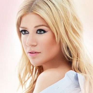 Kelly Clarkson photo 80