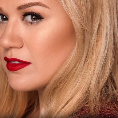 Kelly Clarkson photo 50