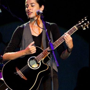 Kely Guimarães photo 9