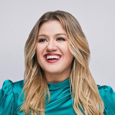 Kelly Clarkson photo 12