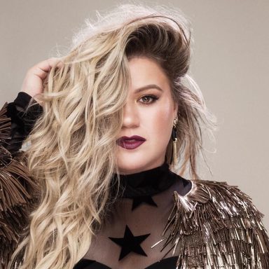 Kelly Clarkson photo 11