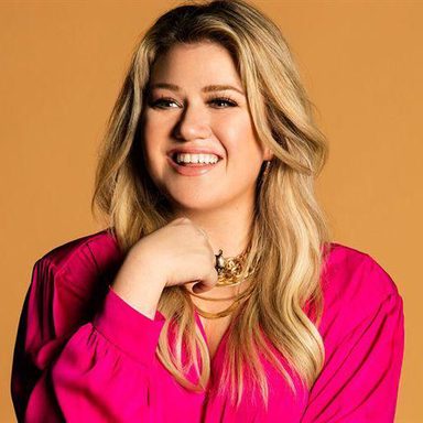 Kelly Clarkson photo 10