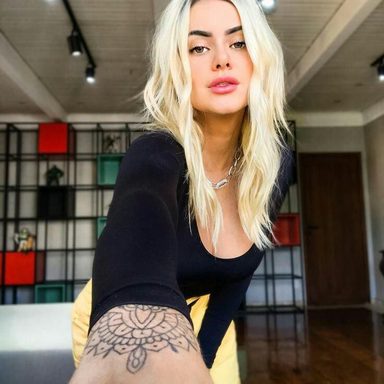 Lais Bianchessi photo 21