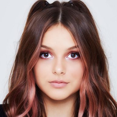 Laura Schadeck photo 38