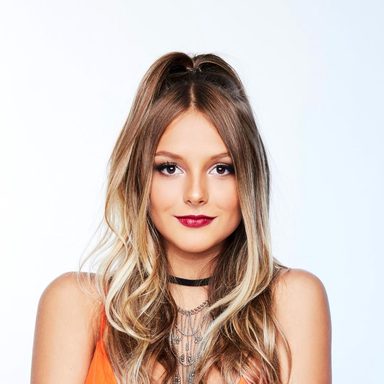 Laura Schadeck photo 29