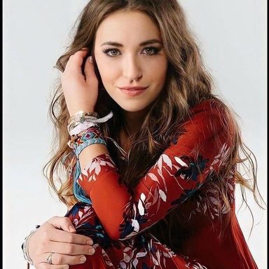 Lauren Daigle photo 30