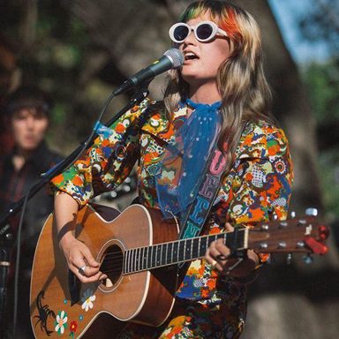 Lauren Ruth Ward photo 14