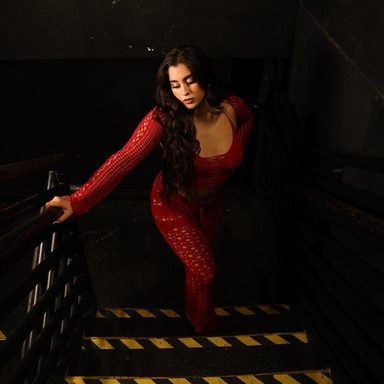 Lauren Jauregui photo 30