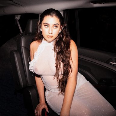 Lauren Jauregui photo 27