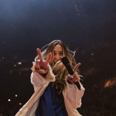 Lauren Daigle photo 85