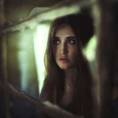 Lauren Aquilina photo 9