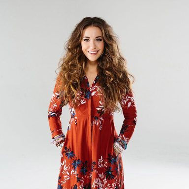 Lauren Daigle photo 56