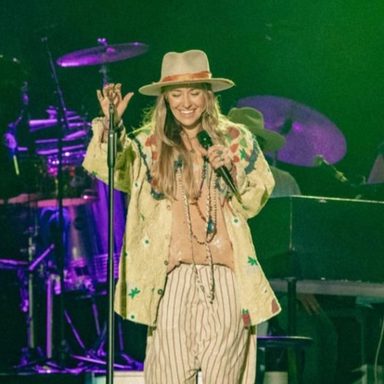 Lauren Daigle photo 79