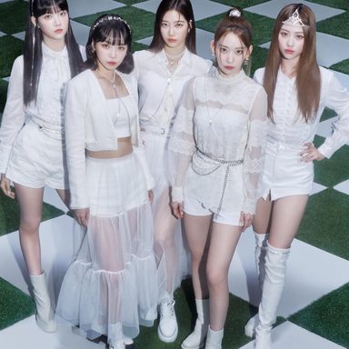 LE SSERAFIM photo 28