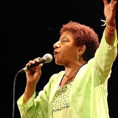 Leci Brandão photo 9