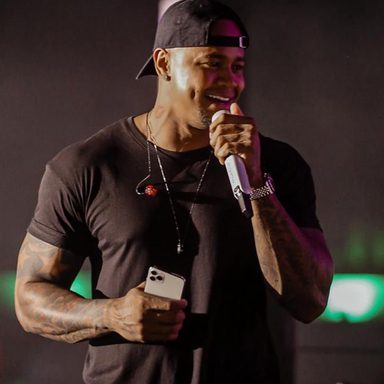 Léo Santana photo 11