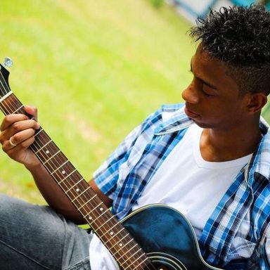Léo Teles photo 10