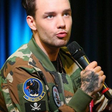 Liam Payne photo 329