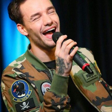 Liam Payne photo 335